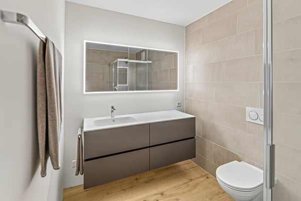 Hochwertig sanierte 4.5-Zimmerwohnung an ruhiger und sonniger Lage 6
