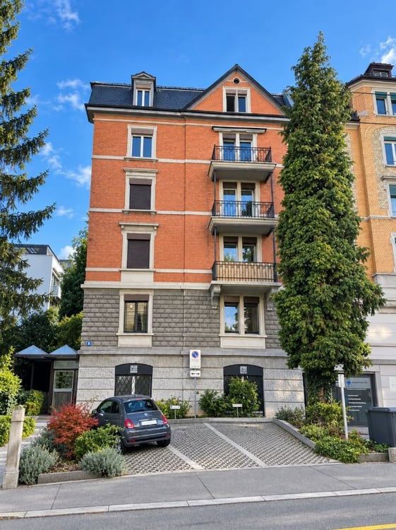Gemütliche 2-Zimmer-Wohnung in zentraler Lage in Zürich (Kreis 6) 1