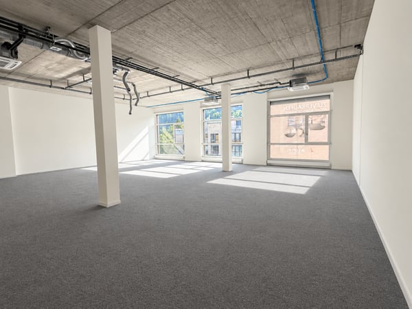 Mitten im Geschehen: Ihr moderner Arbeitsplatz in Pfäffikon SZ! 2
