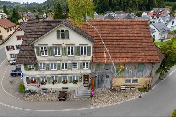 Zum Umbauen! Wohnhaus mit Restaurant Löwen 2