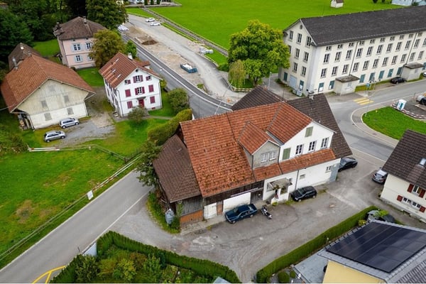 Zum Umbauen! Wohnhaus mit Restaurant Löwen 4