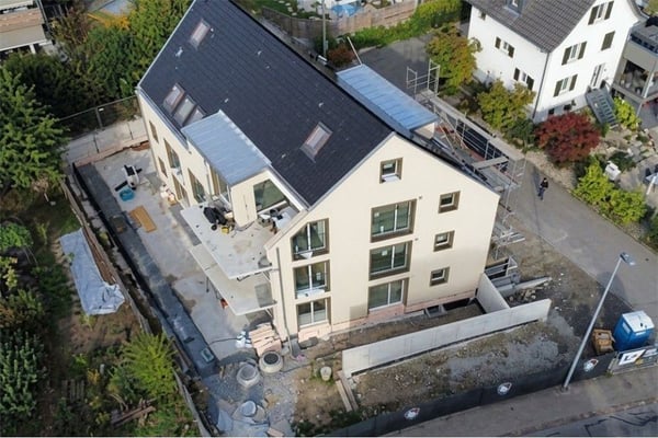 Exklusive 7 1/2-Zimmer Neubau-Dachwohnung 2