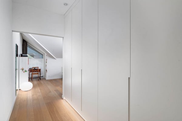 Alleine ganz oben, neuwertig, ruhig und mit schöner Rundsicht 11