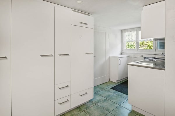 Gepflegtes Flarzhaus mit Landparzelle 7