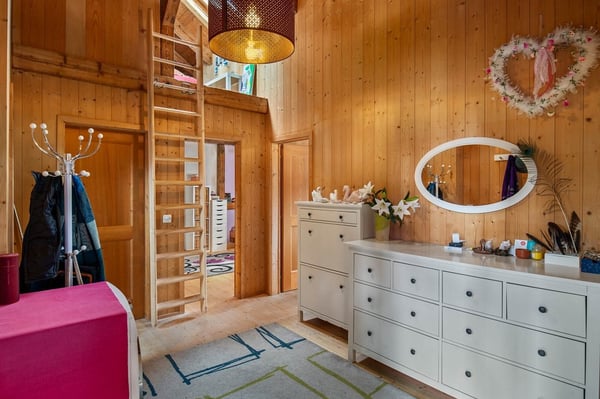 Bijou Dachwohnung mit Atelier 8