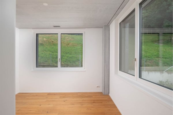 Neuwertige, moderne Wohnung mit verglaster Loggia und schöner Fernsicht 9
