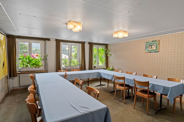 Zum Umbauen! Wohnhaus mit Restaurant Löwen 10