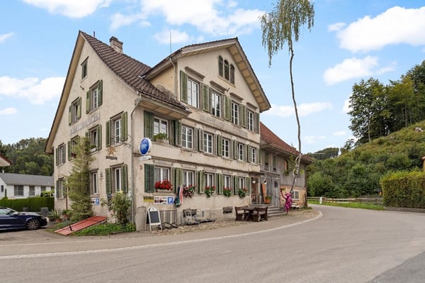 Zum Umbauen! Wohnhaus mit Restaurant Löwen 3