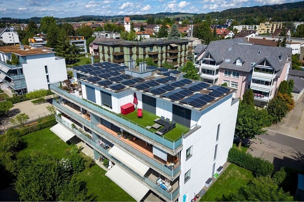 Alleine ganz oben, mit grossen Terrassen 1