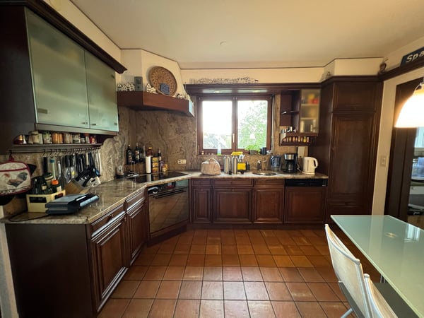 Charmante 5.5-Zimmer-Maisonette-Wohnung in Effretikon 4