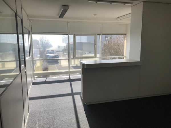 Sichtbarkeit für Ihr Unternehmen - attraktive Bürofläche in Effretikon 3