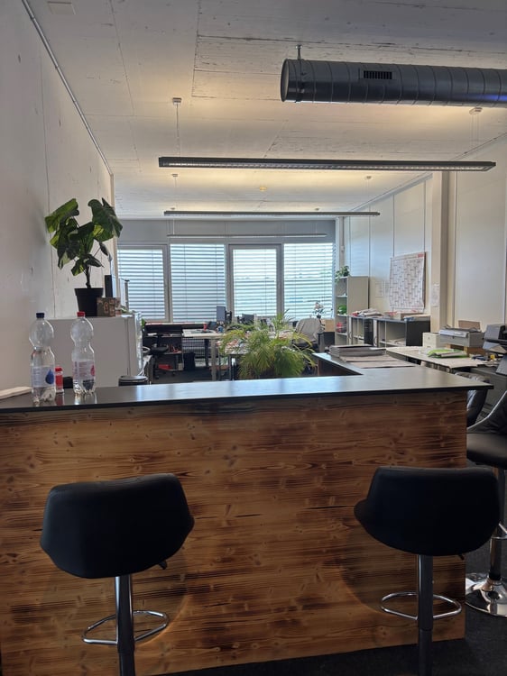 Attraktive Bürofläche mit 86 m² im Gewerbequartier Langhag, Effretikon 2