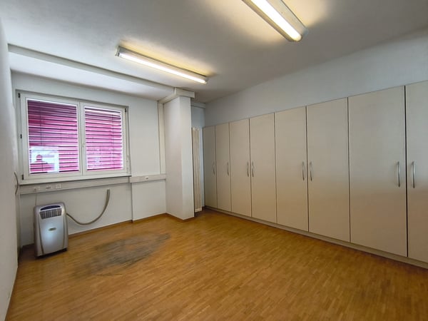 Zu vermieten in Sion: flexible und sichtbare Büros von 178 m² 5