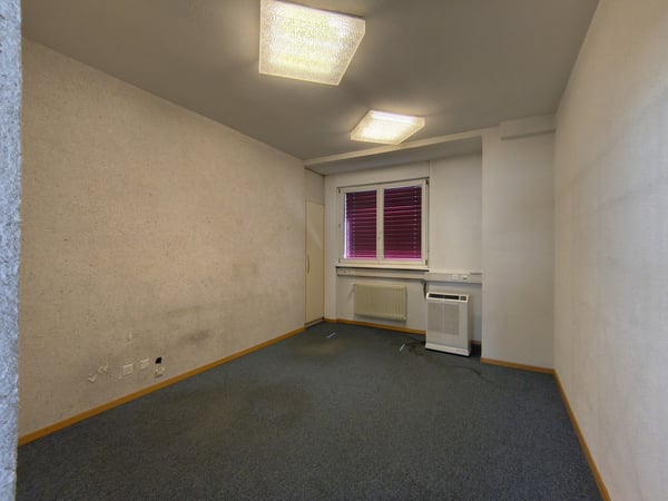 Zu vermieten in Sion: flexible und sichtbare Büros von 178 m² 6