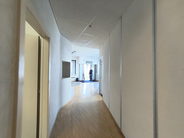 Zu vermieten in Sion: flexible und sichtbare Büros von 178 m² 3