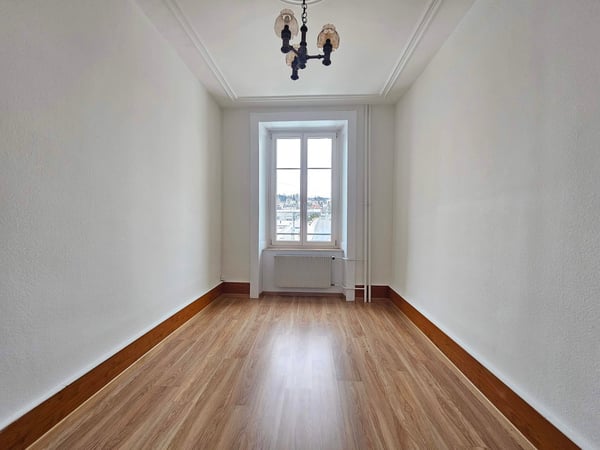 Charmant appartement de 1.5 pièces à La Chaux-de-Fonds 12