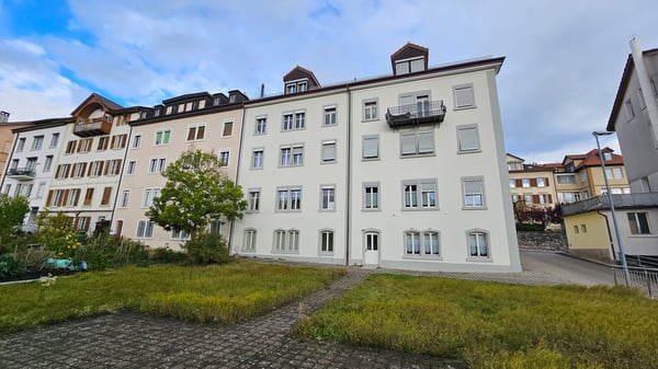 Charmantes 1.5-Zimmer-Wohnung im Erdgeschoss in Tramelan 1