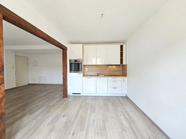Charmantes 1.5-Zimmer-Wohnung im Erdgeschoss in Tramelan 3