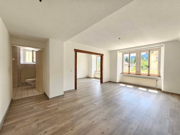 Charmantes 1.5-Zimmer-Wohnung im Erdgeschoss in Tramelan 5