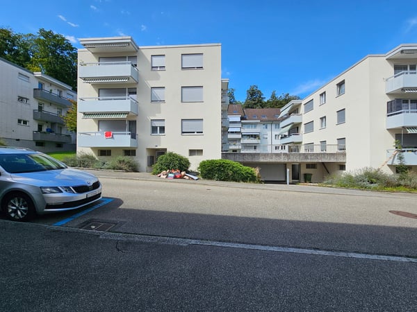 Grün umgebene, helle Parterre-Wohnung! 2