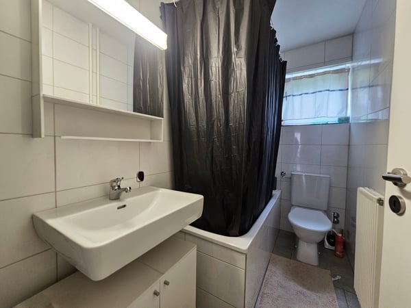 Grün umgebene, helle Parterre-Wohnung! 4