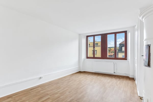 Charmant appartement de 1 pièces au cœur de La Chaux-de-Fonds, complètement rénové 5