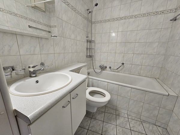 Spacieux appartement de 1 pièces au 5ème étage à La Chaux-de-Fonds 7