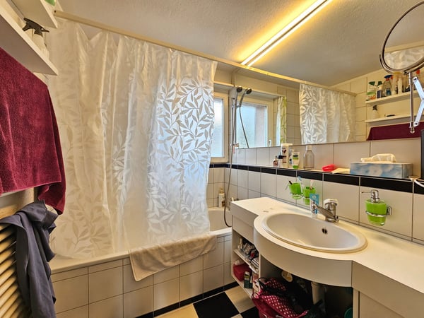 Riesige Balkonwohnung an Top-Lage! 4