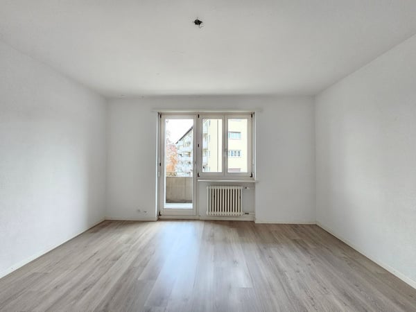 Charmante 1-Zimmer-Wohnung, frisch gestrichen, befristet bis Sept.16 3