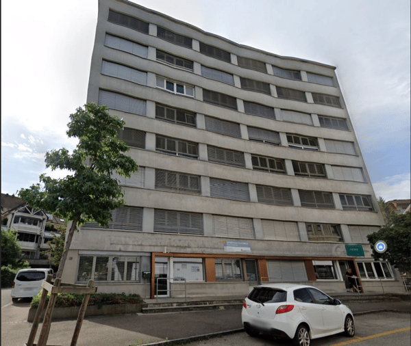 Appartement 1 pièces lumineux avec vue sur la ville à Delémont 1