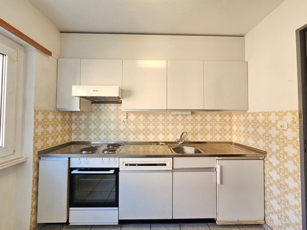 Appartement 1 pièces lumineux avec vue sur la ville à Delémont 2