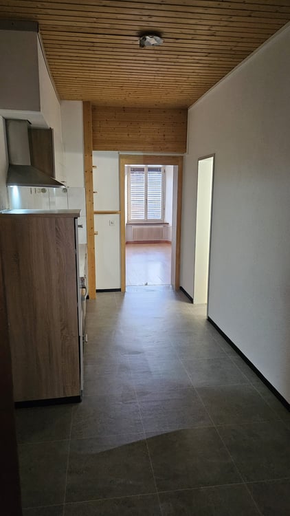 Charmant appartement de 2.5 pièces au 4ème étage à Saint-Imier 5