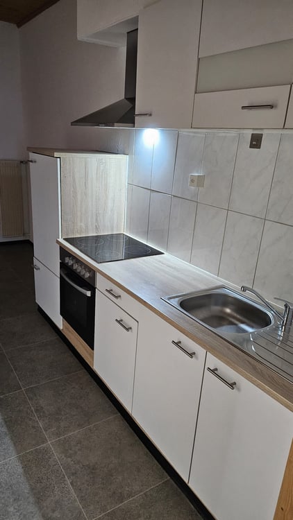 Charmant appartement de 2.5 pièces au 4ème étage à Saint-Imier 3