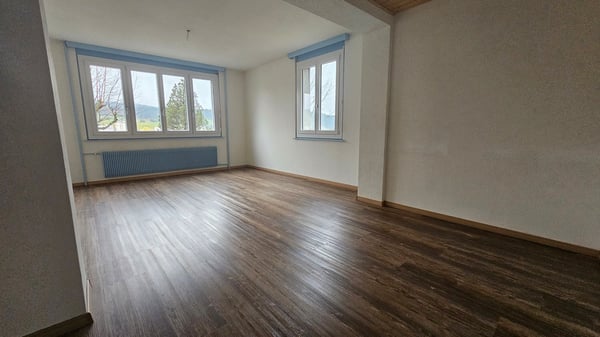 Charmant studio lumineux avec belle vue à Le Locle 4