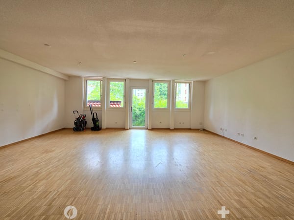 Grosszügige, gut gepflegte 5-Zimmer-Wohnung mit eigenem Vorgarten! 7