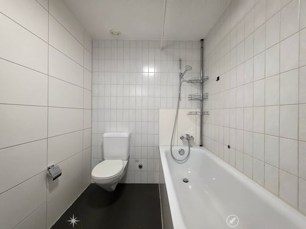 Grosszügige, gut gepflegte 5-Zimmer-Wohnung mit eigenem Vorgarten! 4