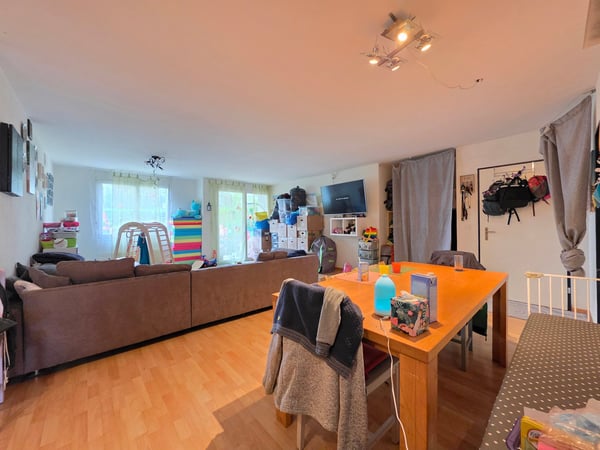 Grosszügige 4.5-Zimmer-Wohnung an zentraler Lage zu vermieten 11