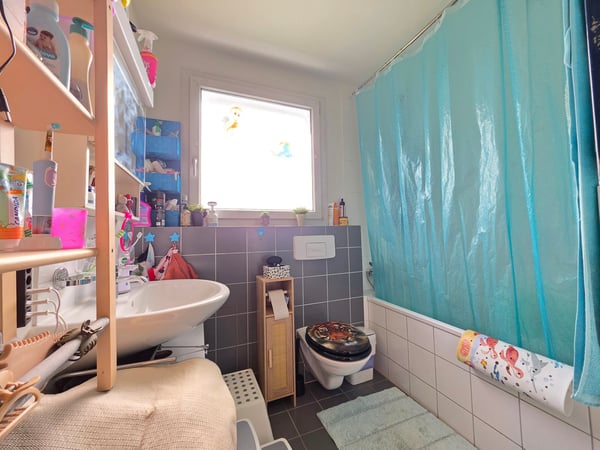 Grosszügige 4.5-Zimmer-Wohnung an zentraler Lage zu vermieten 13
