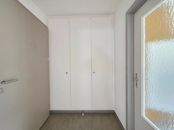 Charmante 4-Zimmer-Wohnung mit Balkon und Bergblick in Thusis 22