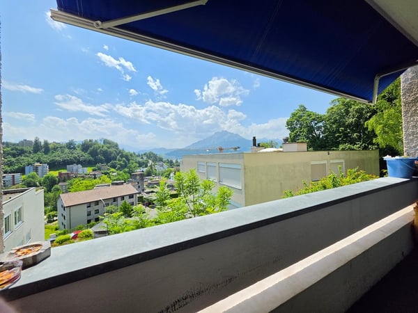 Helle 3.5-Zimmer-Wohnung mit Balkon und Aussicht in Luzern 14