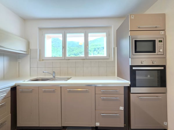Appartement lumineux de 3,5 pièces avec balcon -  disponible immédiatement 3