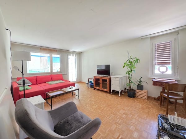 4.5-Zimmer-Wohnung mit geräumigem Gartensitzplatz! 5