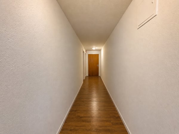 Grosszügige 4.5-Zimmer-Wohnung mit Balkon in ruhiger Lage zu vermieten 9