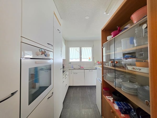 4.5-Zimmer-Wohnung mit zwei geräumigen Balkonen! 2