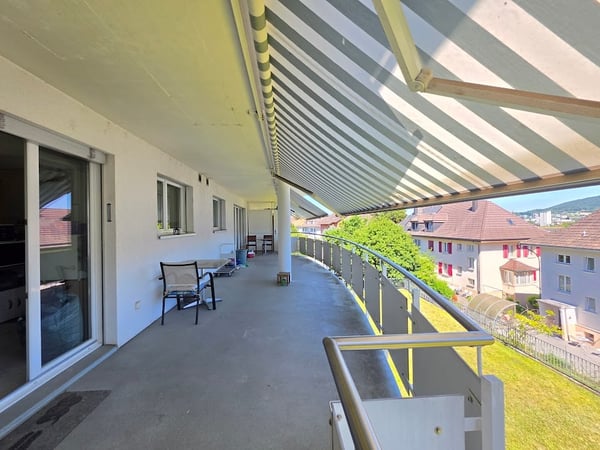 4.5-Zimmer-Wohnung mit zwei geräumigen Balkonen! 12
