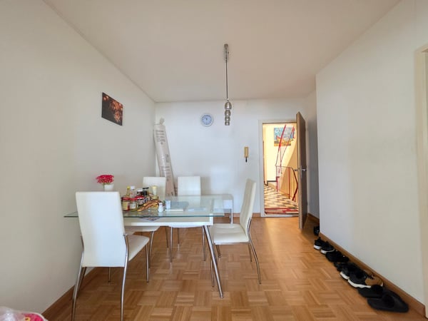 Grosszügige, helle 2-Zimmer-Wohnung, perfekt für Paare! 4
