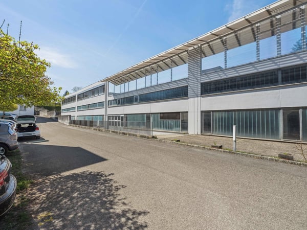 Flexible Gewerbefläche mit unbegrenzter Bodenbelastung in Solothurn! 4