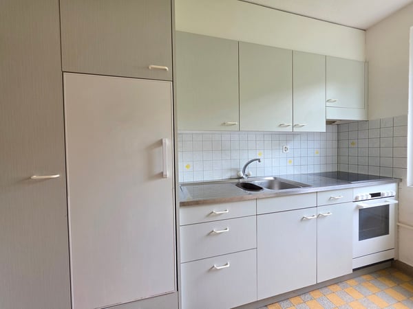 Befristet: charmante 2-Zimmerwohnung, perfekt für Singles oder Paare. 10
