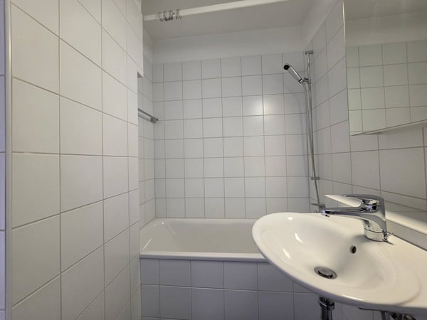 Charmante 4.5-Zimmer-Wohnung in Büren an der Aare mit Balkon und Aussicht! 8