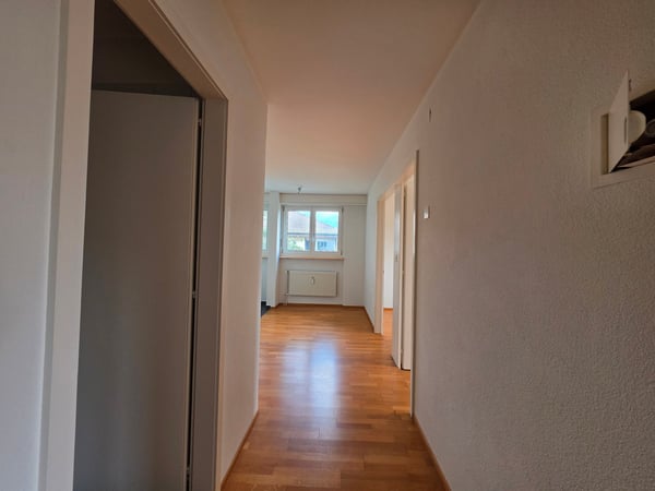 Charmante 4.5-Zimmer-Wohnung in Büren an der Aare mit Balkon und Aussicht! 15